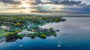 Movers Taupo -Moving truck arriving in Taupo for a long distance furniture delivery